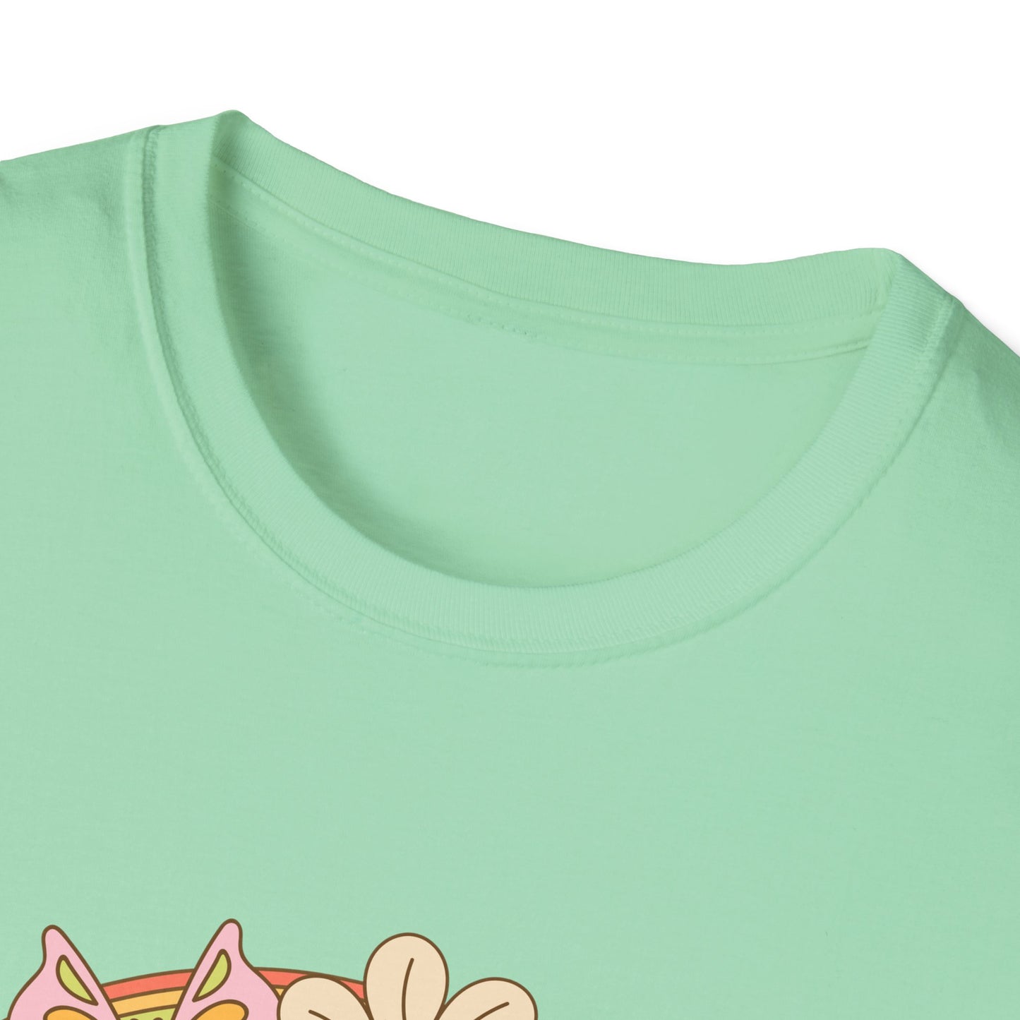 Nurse Floral Retro T-Shirt — Cute Vintage Flower Badge for Nurses