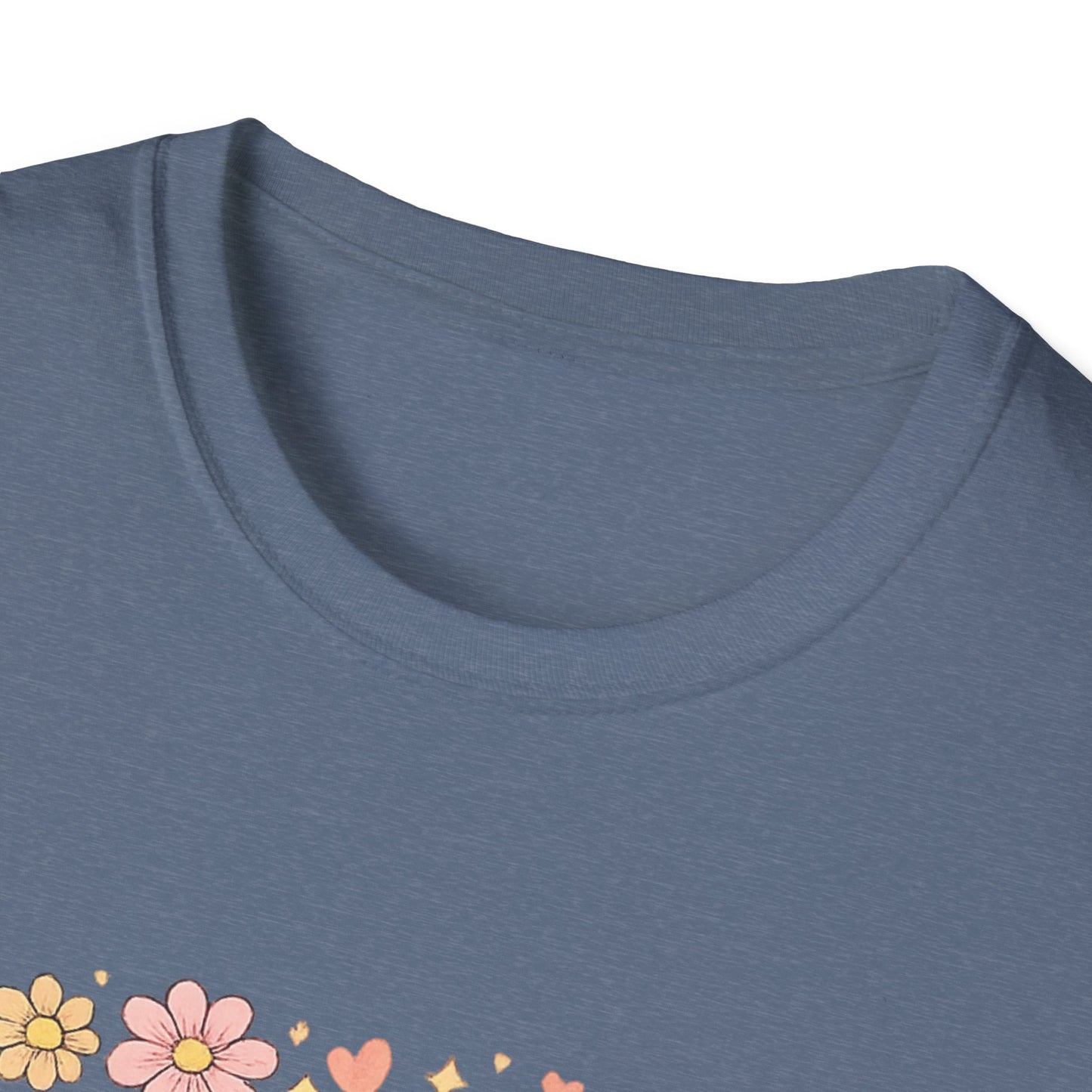 Mama Floral T-Shirt — Retro Mom Gift for Mother’s Day