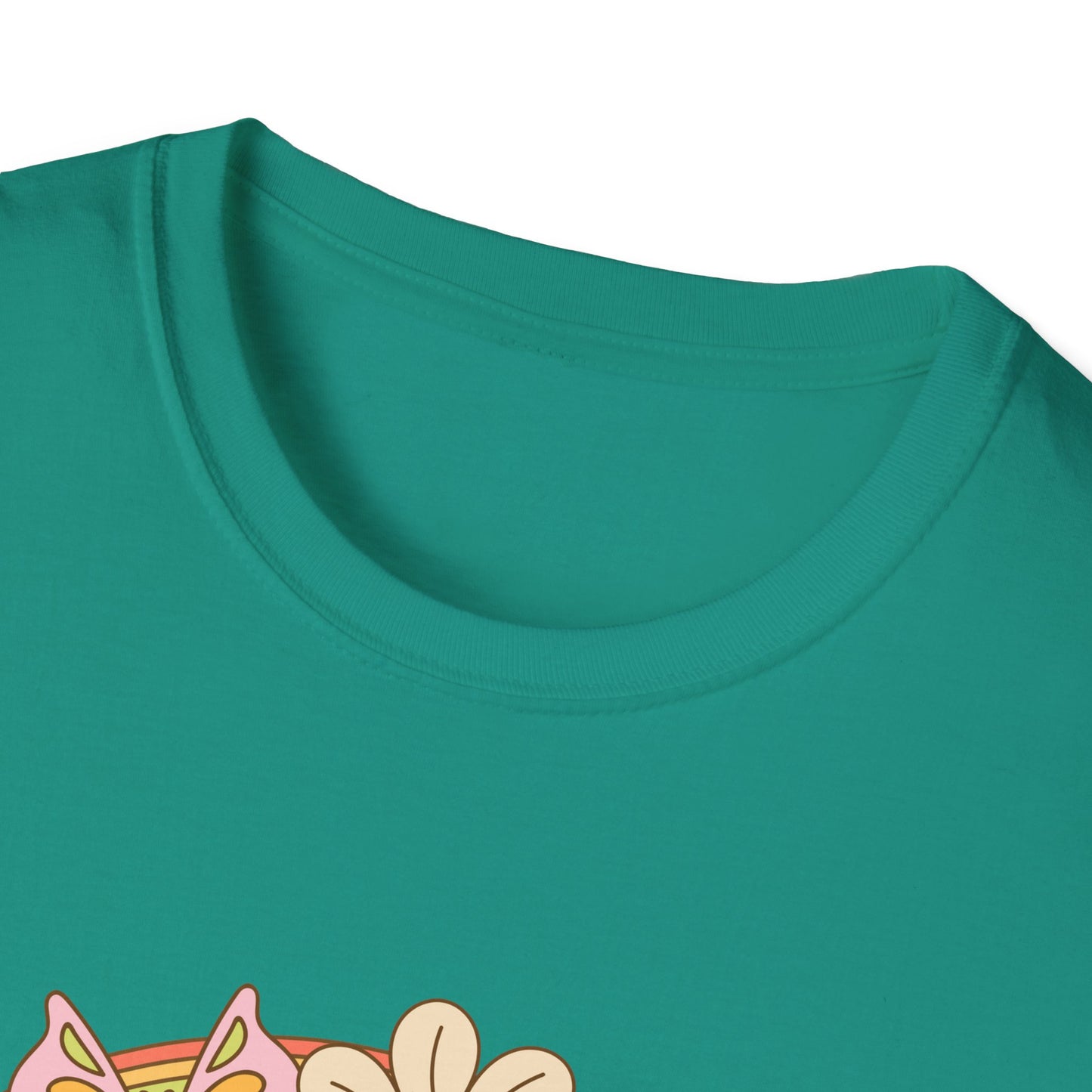 Nurse Floral Retro T-Shirt — Cute Vintage Flower Badge for Nurses