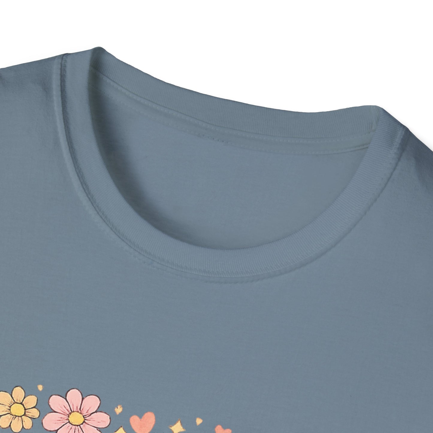 Mama Floral T-Shirt — Retro Mom Gift for Mother’s Day