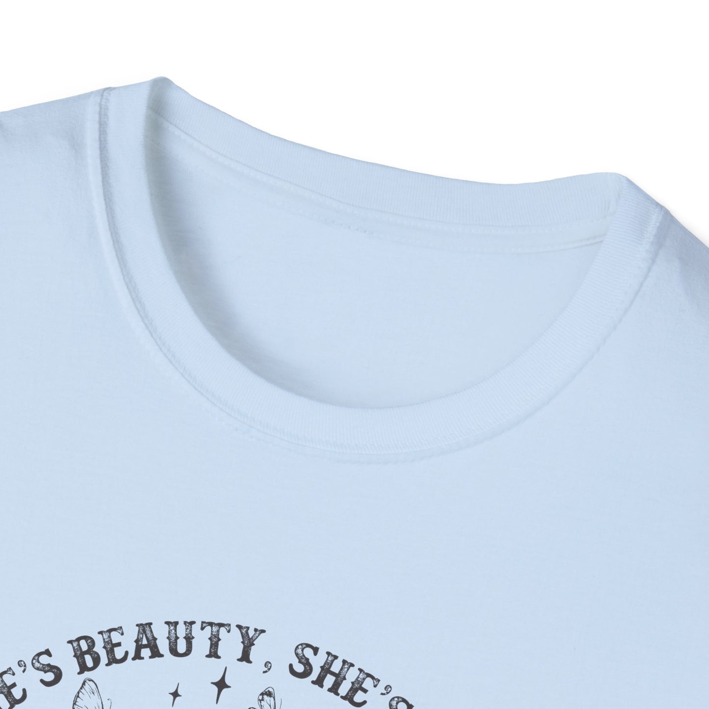 She'll Peck You In The Face Chicken T-Shirt – Funny Farmyard Hen Graphic Tee
